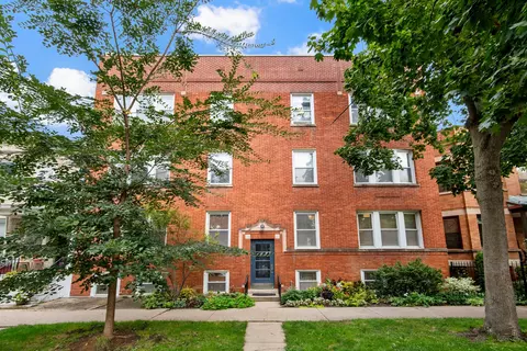 1648 W Hollywood Ave #1, Chicago, IL 60660