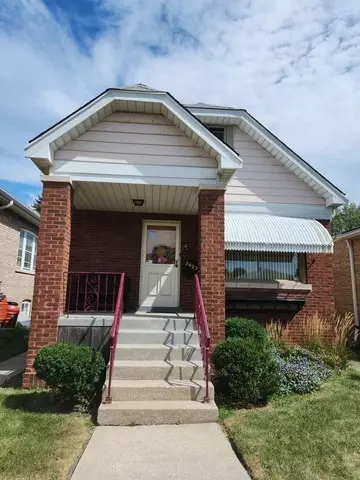 2623 Clinton Ave, Berwyn, IL 60402