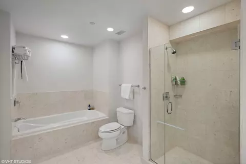 60 E Monroe St #2704, Chicago, IL 60603 photo 14