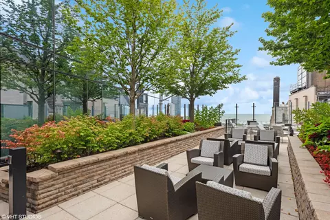 60 E Monroe St #2704, Chicago, IL 60603 photo 20