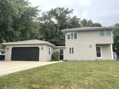 222 N Davis Ave, Amboy, IL 61310