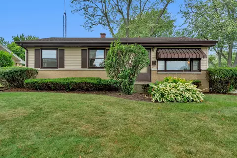 1719 Alma Dr, Crest Hill, IL 60403