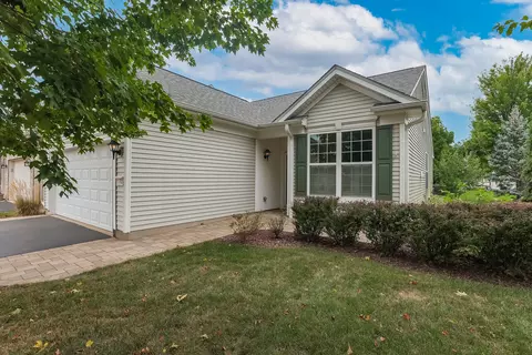 11703 Evergreen Ln, Huntley, IL 60142