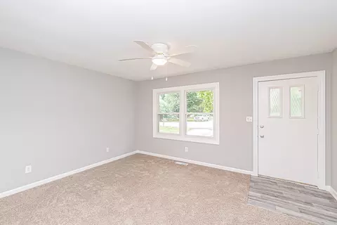 4601 Prairie Ave, Mchenry, IL 60050 photo 4