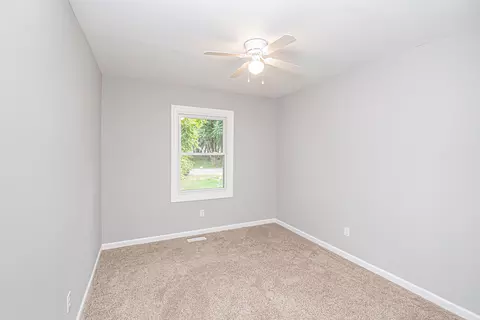 4601 Prairie Ave, Mchenry, IL 60050 photo 10