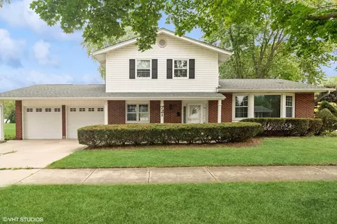 721 N Glenn Dr, Palatine, IL 60074