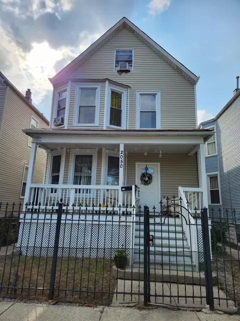 2050 N Keystone Ave, Chicago, IL 60647