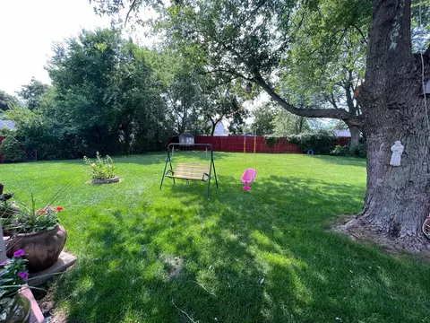 1110 Trask St, Aurora, IL 60505 photo 24