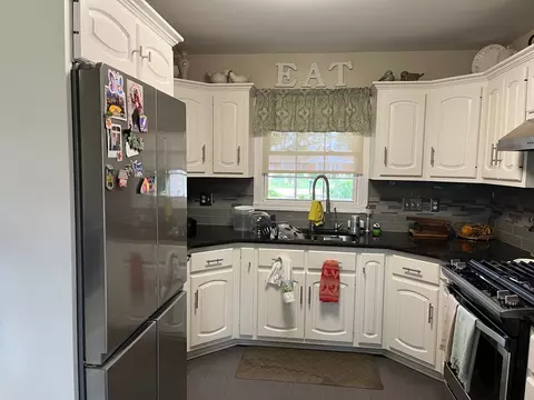 1110 Trask St, Aurora, IL 60505 photo 4