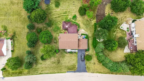 9344 Cheviot Dr, Roscoe, IL 61073 photo 41