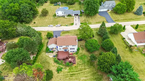 9344 Cheviot Dr, Roscoe, IL 61073 photo 38