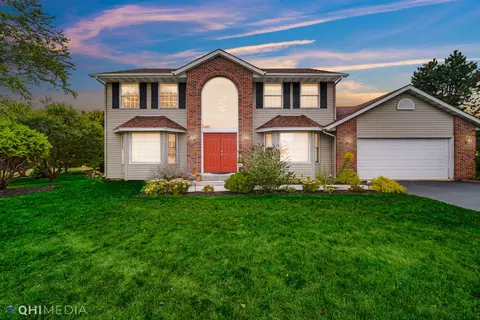 9344 Cheviot Dr, Roscoe, IL 61073