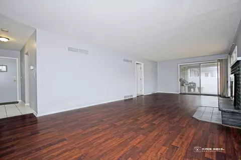 824 Diane Ave, Elgin, IL 60123 photo 7