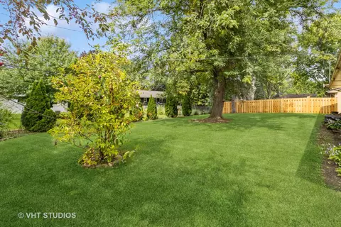 824 Diane Ave, Elgin, IL 60123 photo 29