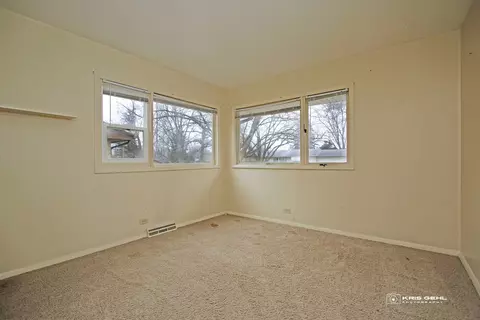 824 Diane Ave, Elgin, IL 60123 photo 20