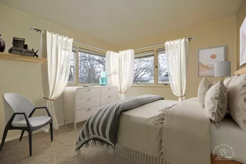 824 Diane Ave, Elgin, IL 60123 photo 19