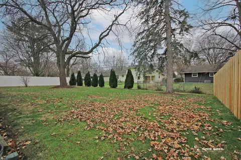 824 Diane Ave, Elgin, IL 60123 photo 28