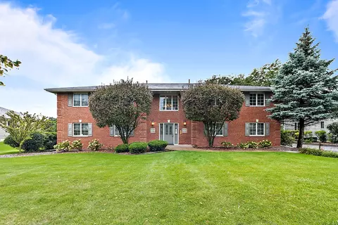 9586 Keilman St #1, Saint John, IN 46373