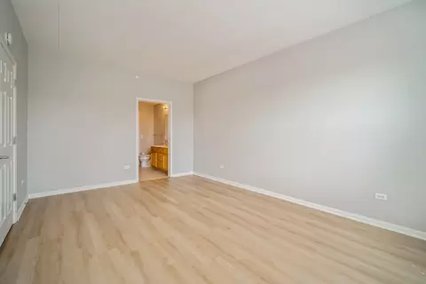 715 Astor Ln #402, Wheeling, IL 60090 photo 6
