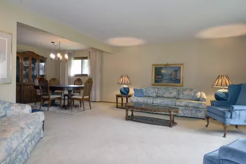 3405 Plum Grove Dr, Rolling Meadows, IL 60008 photo 3