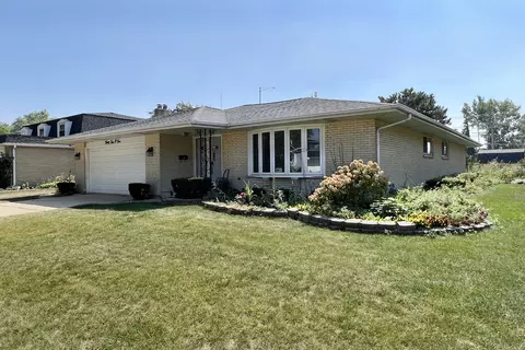 3405 Plum Grove Dr, Rolling Meadows, IL 60008