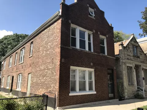 3238 S Racine Ave, Chicago, IL 60608