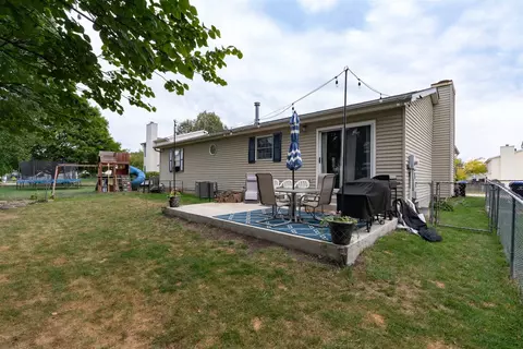 52 Ventnor Ave, Bloomington, IL 61701 photo 24