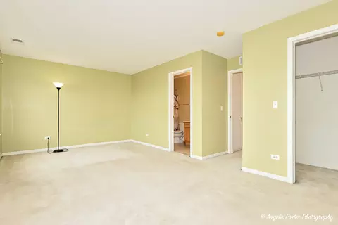 5224 Cobblers Xing, Mchenry, IL 60050 photo 17