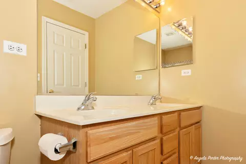 5224 Cobblers Xing, Mchenry, IL 60050 photo 23