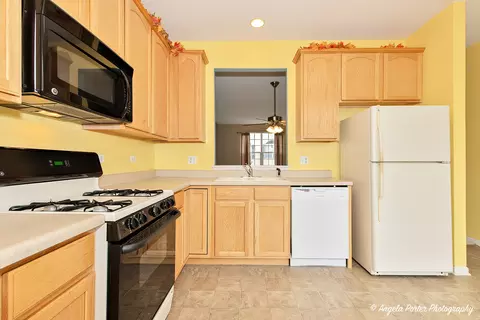 5224 Cobblers Xing, Mchenry, IL 60050 photo 11