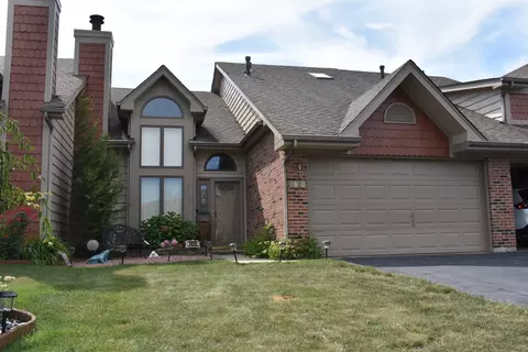 1820 Burning Bush Ct, Crown Point, IN 46307