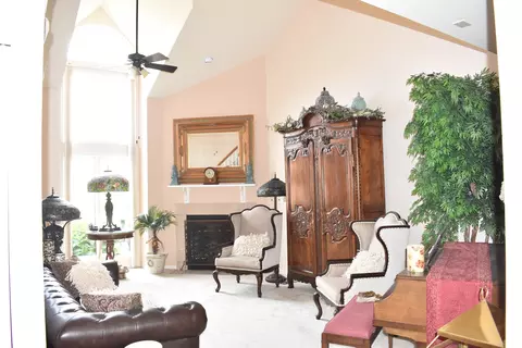 1820 Burning Bush Ct, Crown Point, IN 46307 photo 4