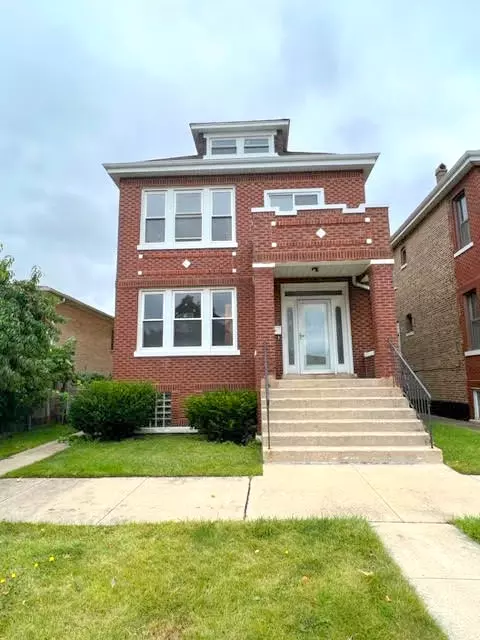 4536 S Albany Ave, Chicago, IL 60632