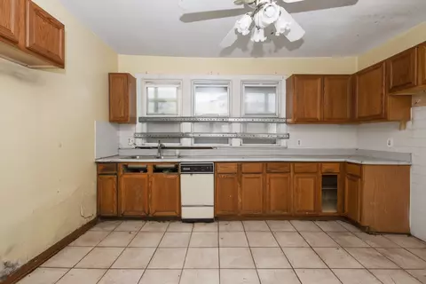 11206 S Bishop St, Chicago, IL 60643 photo 14