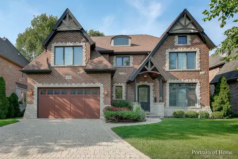 181 E Cayuga Ave, Elmhurst, IL 60126