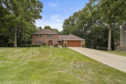 692 Sioux Dr, Freeport, IL 61032