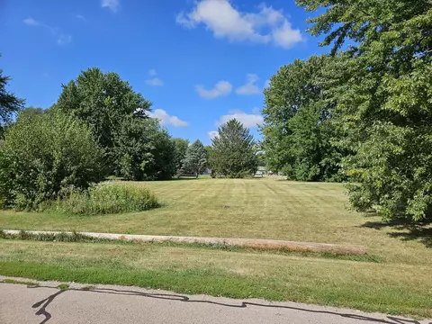 1794 Glyn Dr, Lake Holiday, IL 60548