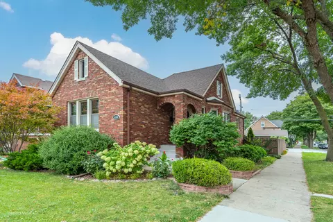 6359 S Kedvale Ave, Chicago, IL 60629