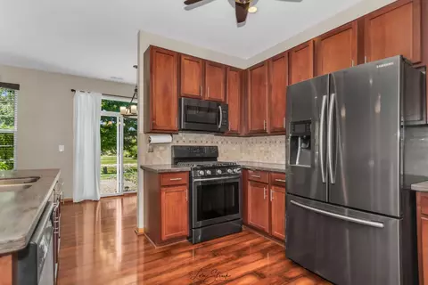 5128 Freeport Ct, Plainfield, IL 60586 photo 12