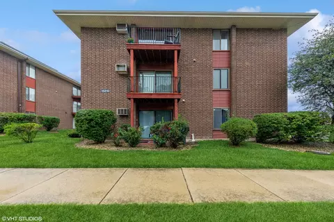 15810 Terrace Dr #U2E, Oak Forest, IL 60452