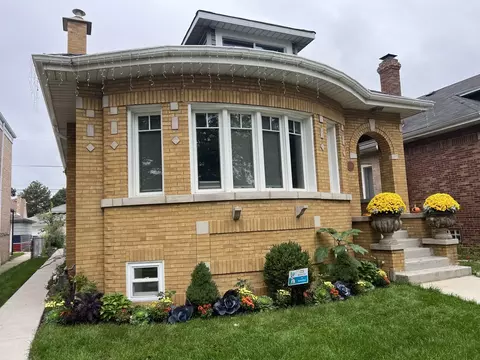 3708 Grove Ave, Berwyn, IL 60402
