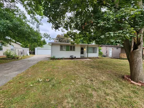 3223 Hanover Dr, Rockford, IL 61101