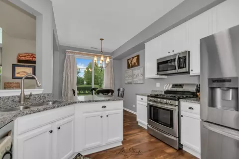 24935 Franklin Ln, Plainfield, IL 60585 photo 9
