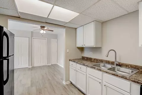 114 E Bailey Rd #C, Naperville, IL 60565 photo 8