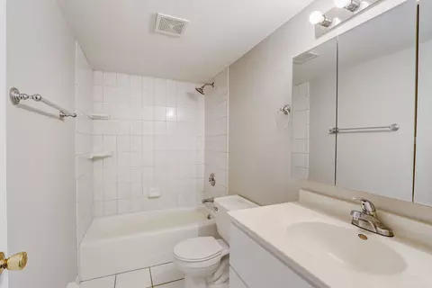 114 E Bailey Rd #C, Naperville, IL 60565 photo 12