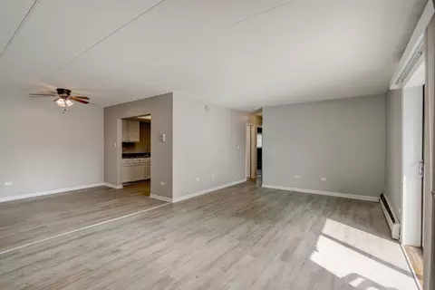 114 E Bailey Rd #C, Naperville, IL 60565 photo 3