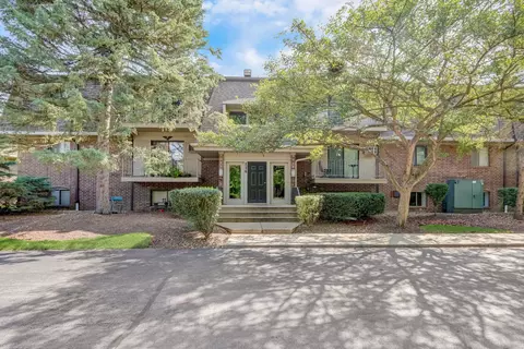 114 E Bailey Rd #C, Naperville, IL 60565