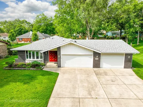 14560 Westwood Dr, Orland Park, IL 60462