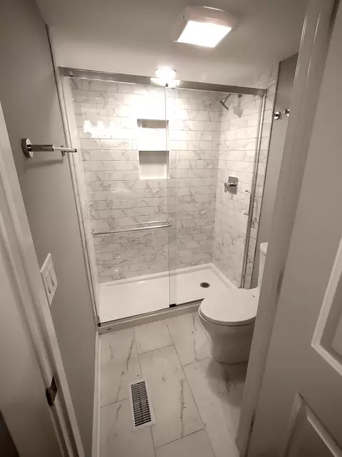 718 Sutton Cir, Wheeling, IL 60090 photo 8