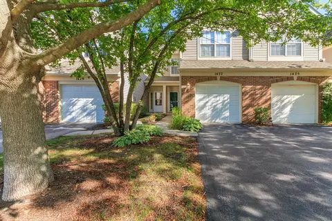 1477 Doolittle Ln, Grayslake, IL 60030
